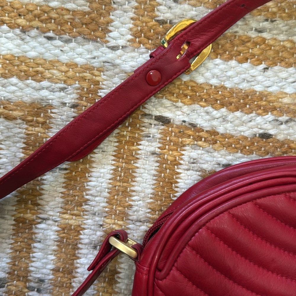 Oscar De La Renta Studio Red Leather Small Purse - Picture 12 of 13